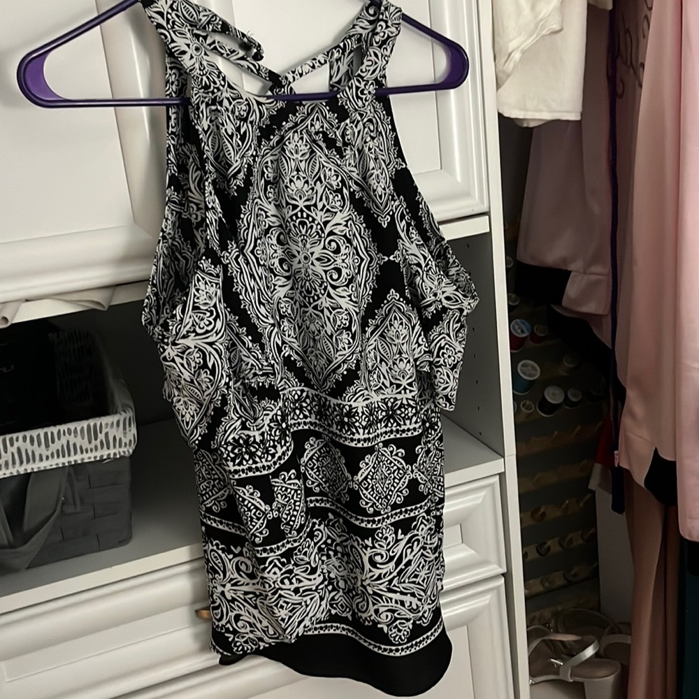 Elegant black and white top